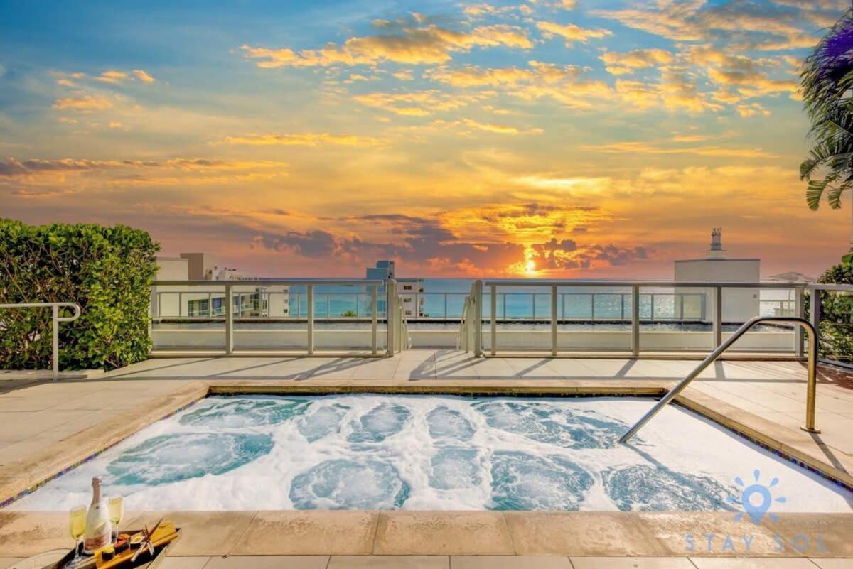 5 Beach Resort APT w FRONT BAY VIEW TERRACE UP TO 6 POOL Hollywood Exterior foto