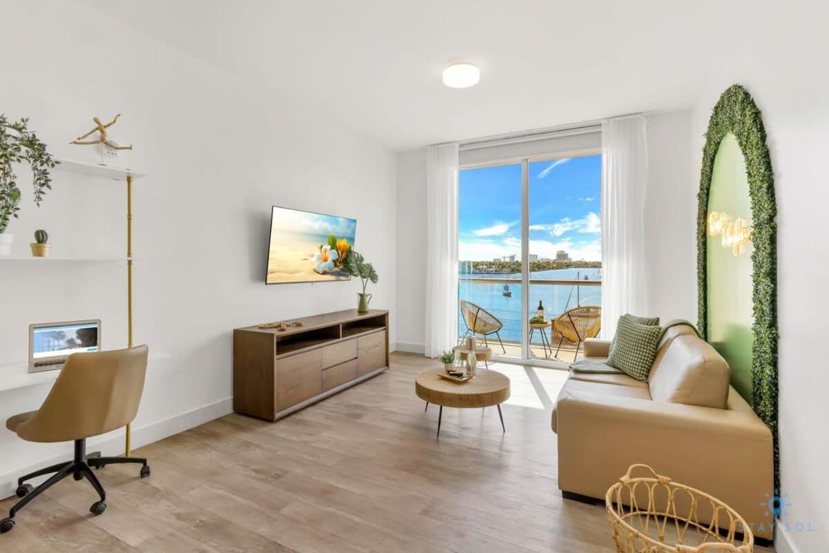 5 Beach Resort APT w FRONT BAY VIEW TERRACE UP TO 6 POOL Hollywood Exterior foto